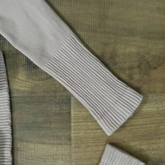 FP Movement by Free People Cropped Ribbed Button Front Sweater XS Taupe Long Sle - Picture 4 of 8